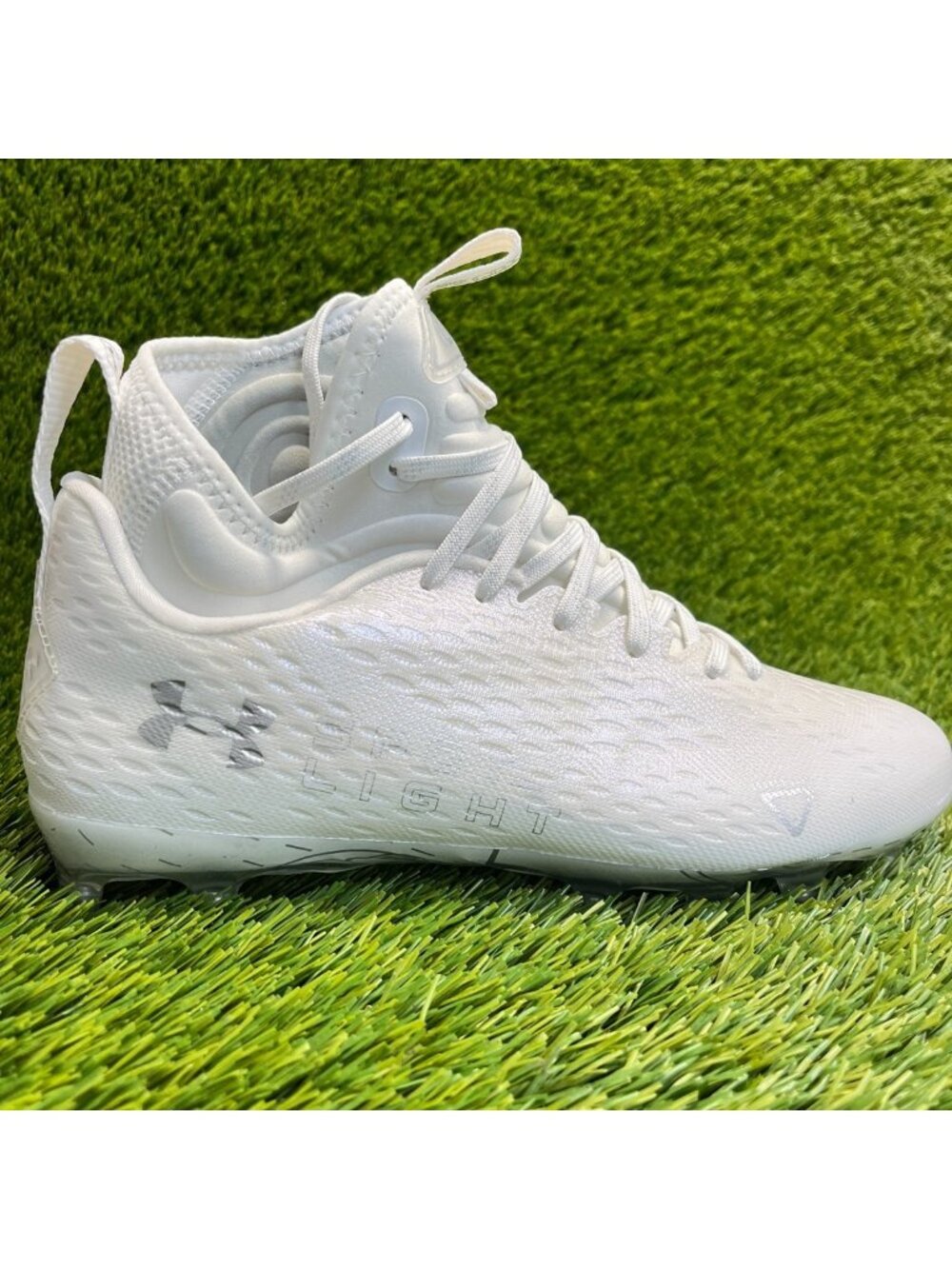 Under Armour Spotlight Lux MC 2.0 Mens Size 8.5 White Running Football Cleats‎